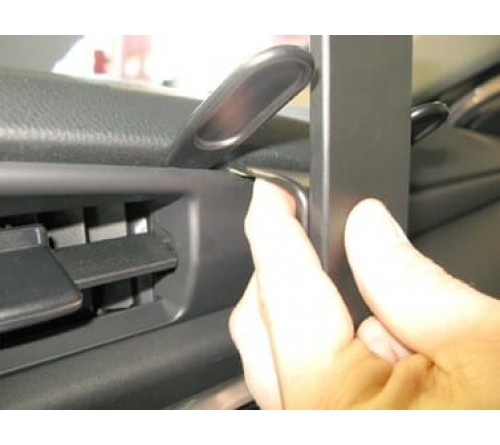 Proclip Toyota Auris 16-19 Center mount  high