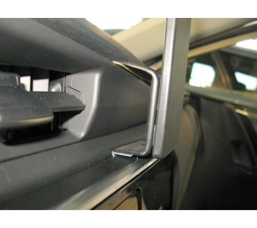 Proclip Toyota Auris 16-19 Center mount  high