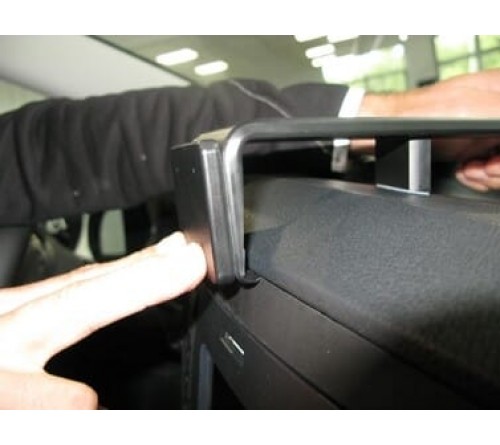 Proclip Mercedes Benz Vito 15-23 center - heavy duty