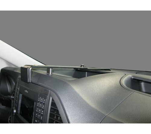 Proclip Mercedes Benz Vito 15-23 center - heavy duty
