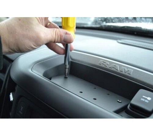 Proclip RAM Pick Up 1500 19- Center mount ext. sterk  klein