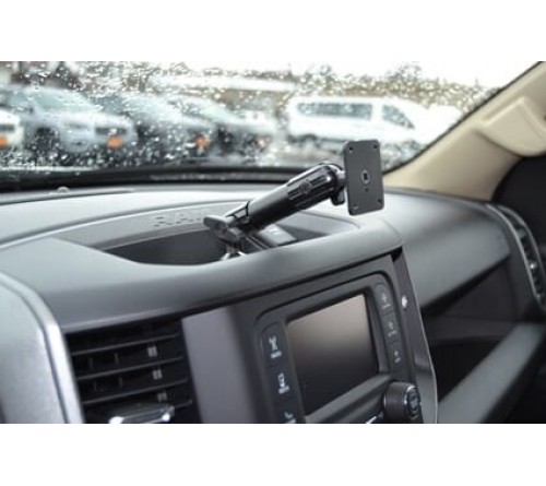 Proclip RAM Pick Up 1500 19- Center mount ext. sterk  klein