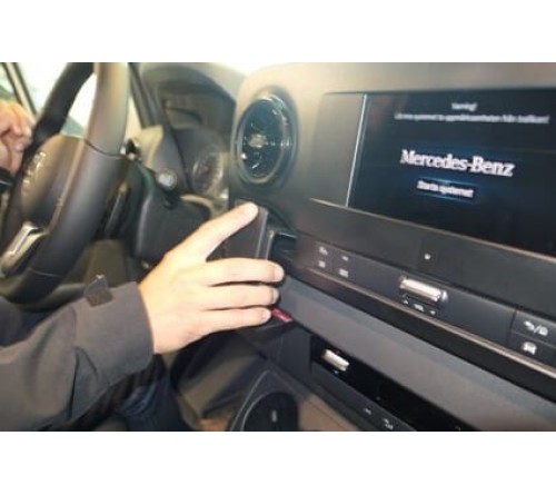 Proclip Mercedes Benz Sprinter 19- Center mount - Heavy Duty