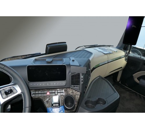 Proclip MB Actros 5 20-/Arocs 20- Center mount - Heavy Duty