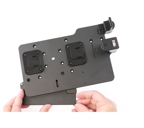 Brodit USB-C Hub with PD 100W and 1000Mbps Ethernet.