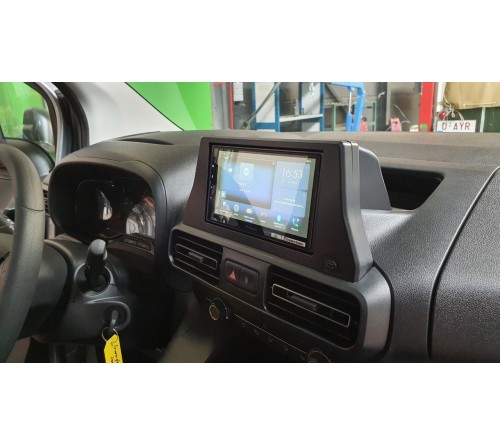 2-DIN frame Citroen Berlingo  Partner  Opel Combo 19- zwart