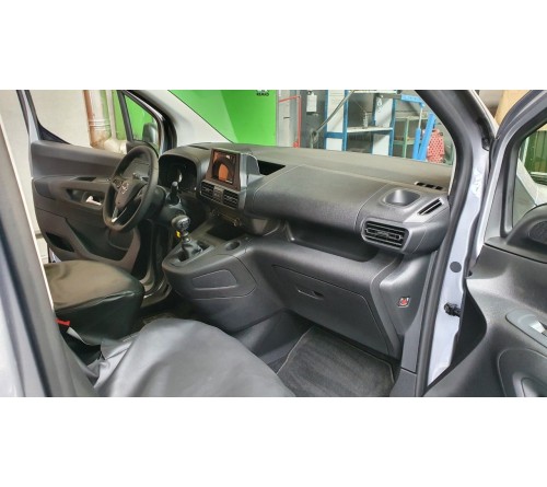 2-DIN frame Citroen Berlingo  Partner  Opel Combo 19- zwart