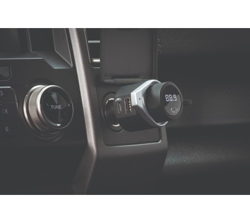 Wireless Carkit FM transmitter 18W PD 1x usbA 1xusbC 1xjack