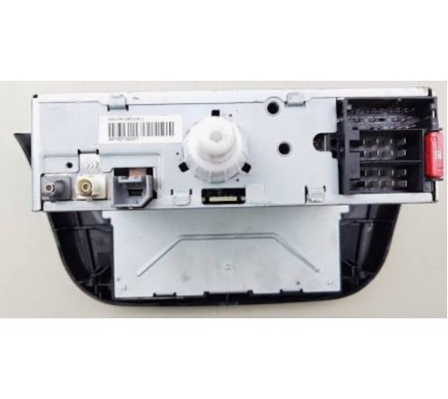 ST.W.BED. Iveco Daily 19- open dash  OEM DAB  Pioneer