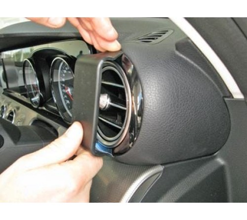 ProClip Mercedes Benz E-Class 17-23 Right mount RHD