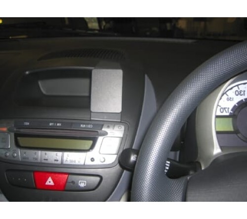 Proclip Citroen C1/Peugeot 107/Toyota Aygo 06-14  Center RHD