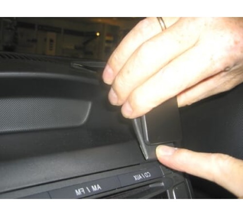 Proclip Citroen C1/Peugeot 107/Toyota Aygo 06-14  Center RHD