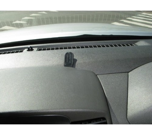 Proclip Nissan King Cab/ Navara 11-15 Center mount RHD