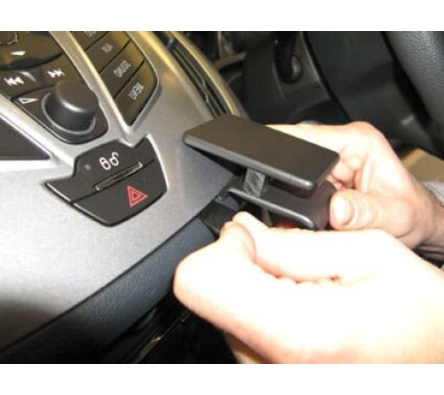 Proclip Ford C-Max/ Grand C-Max 11-18 Center mount RHD