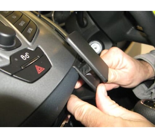 Proclip Ford C-Max/ Grand C-Max 11-18 Center mount RHD