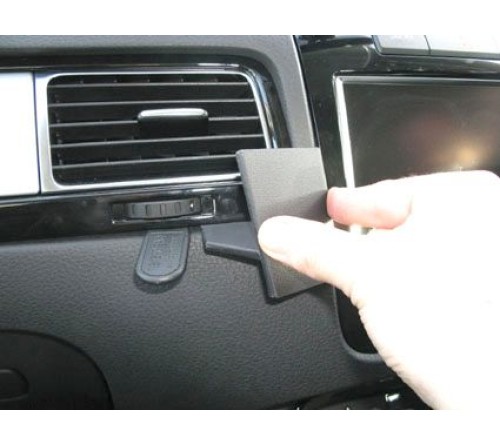 Proclip VW Touareg 11-18 Angled mount RHD