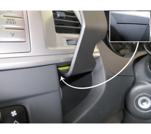 Proclip Toyota HiLux 12-16 Center RHD