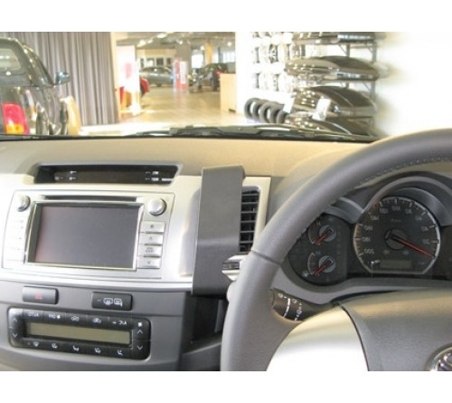 Proclip Toyota HiLux 12-16 Center RHD