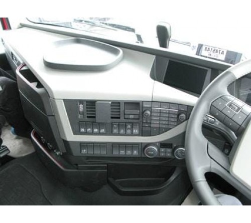Proclip Volvo FH-series 13- Center mount RHD