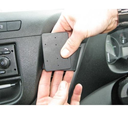 Proclip Iveco Daily 15- Center RHD