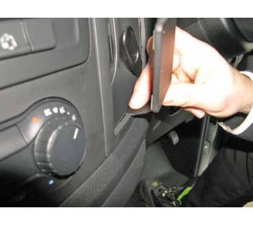 Proclip RHD Mercedes Benz Vito 2015- Center mount