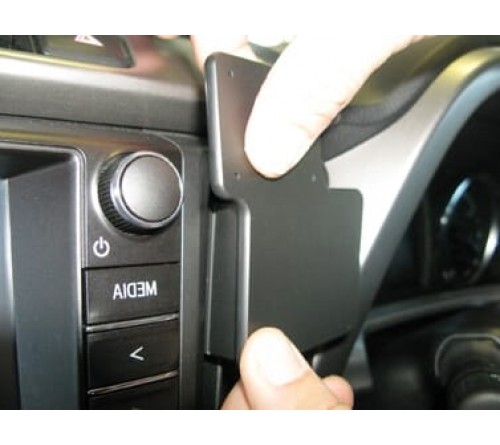 Proclip Toyota RAV 4 13-18 Center mount RHD