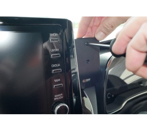 Proclip Toyota Corolla 19-22 Suzuki Swace 21-24 Center RHD