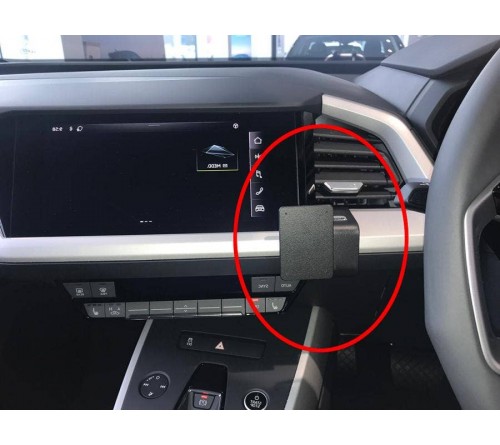 Proclip Audi Q4 21- Center mount RHD.