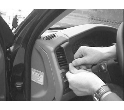 Proclip Volvo S60 00-10/V70 00-08/XC70 00-07 Left mount.