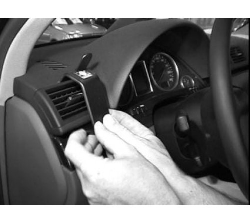 Proclip Audi A4 / S4 01-07 Left mount