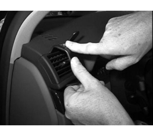 Proclip Audi A4 / S4 01-07 Left mount