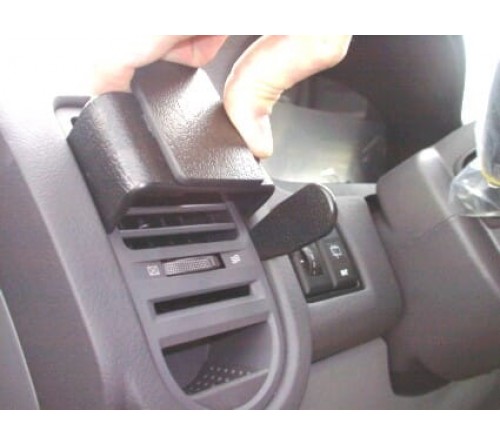 Proclip Kia Carnival 02-05 Left mount