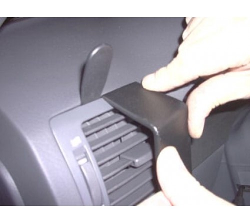 Proclip Kia Sorento 02-07 Left mount