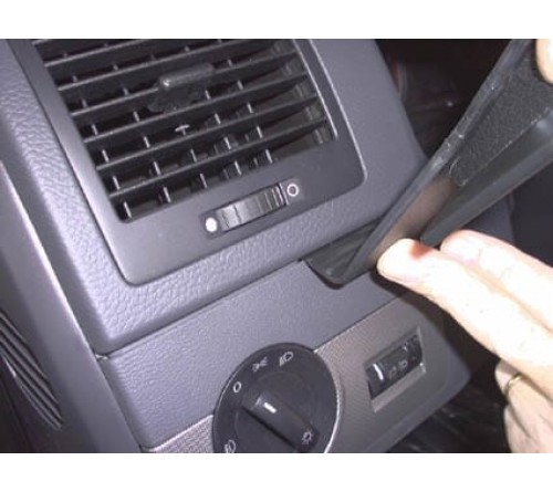 Proclip VW Multivan 03-15 Left mount