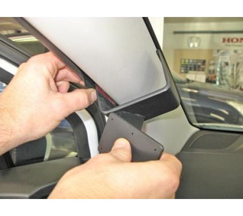 Proclip Suzuki SX4 S-Cross 14-21 left mount