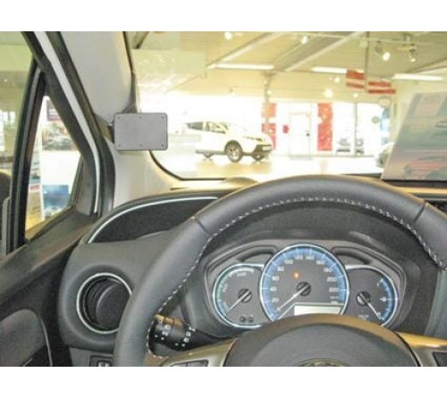 Proclip Toyota Yaris 15-20  Left mount