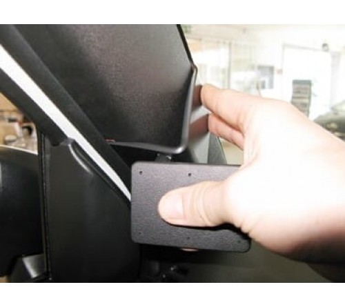 Proclip Suzuki Ignis 16-23 left mount