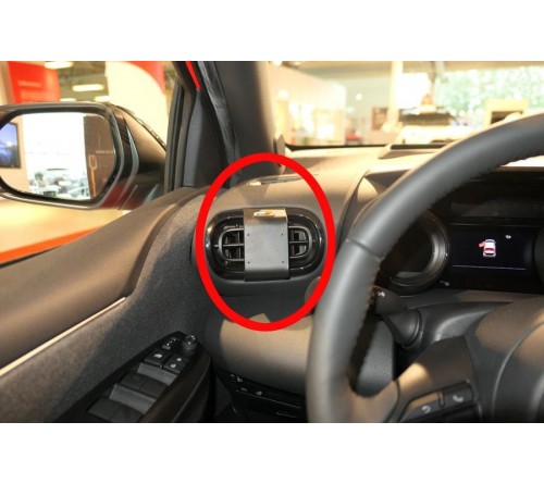 Proclip Toyota Yaris 21-/ Yaris Cross 20- Left mount