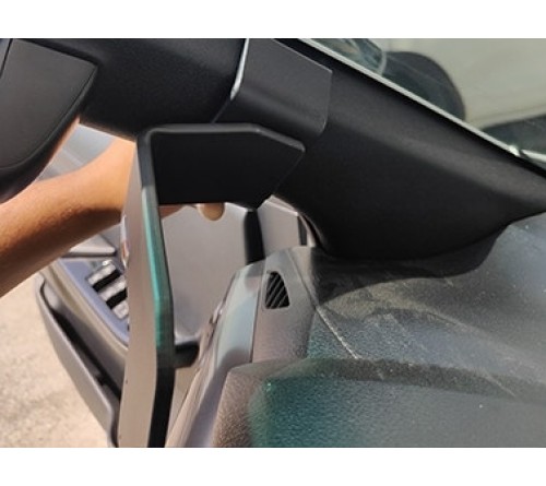 Proclip Toyota HiLux 16- Left mount