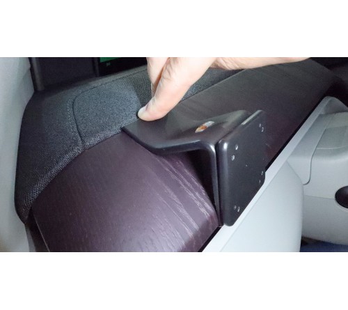 Proclip Volvo EX60 27- Left mount
