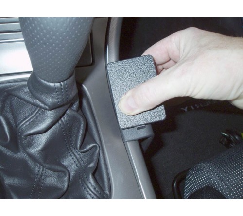 Proclip Subary Legacy/Outback 04-06 Console mount