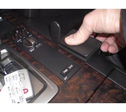 Proclip Toyota LandCruiser 09-18 Console mount -ONLY automat