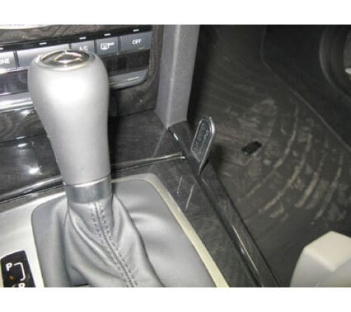 Proclip MB E-classe (200-430) sedan09-10/Station 10- Console
