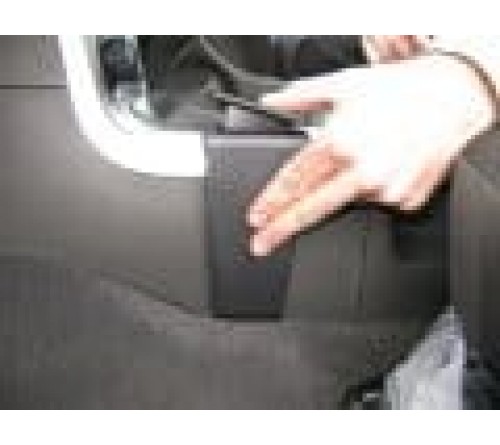 Proclip Nissan Navara 11-15 Console mount  Left