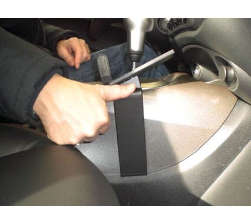 Proclip Nissan Juke 11-18 Console mount ONLY AUT.