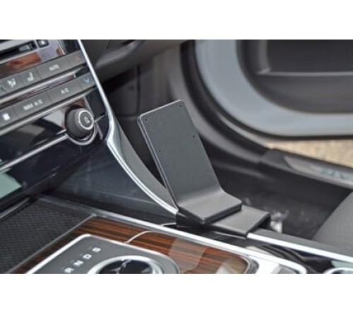 Proclip Jaguar XE 16-18 Console mount-ONLY automatic