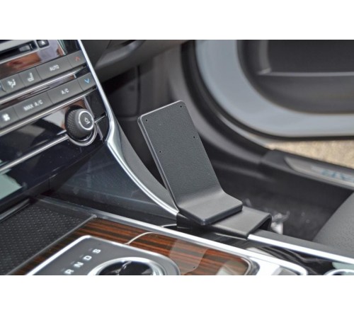Proclip Jaguar XE 16-18 Console mount-ONLY automatic
