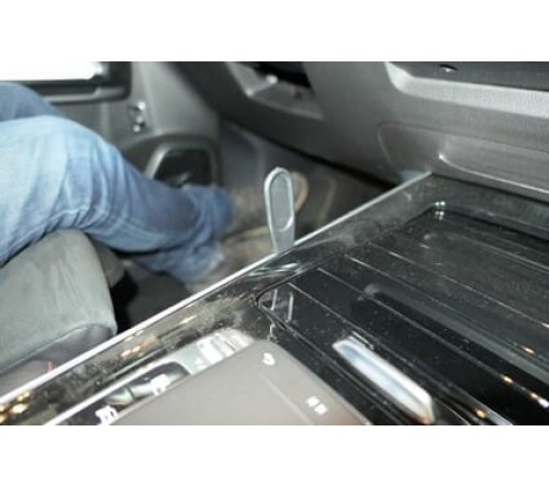 Proclip Mercedes Benz GLB-Class 20- Console mount left side