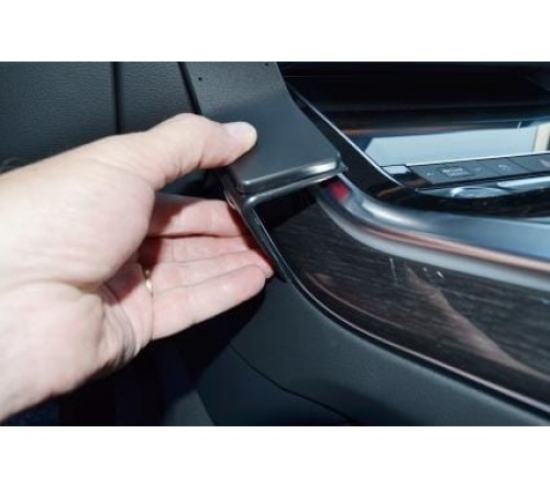 Proclip Audi Q7 20- Console mount