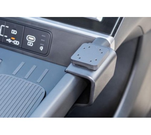 Proclip Hyundai Santa Fe 24- Console mount